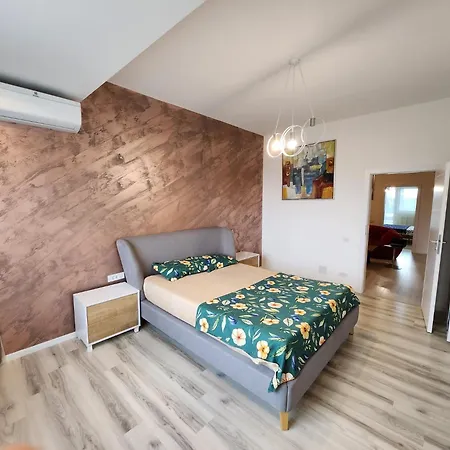 Apartment Center In Rosetti Bucharest